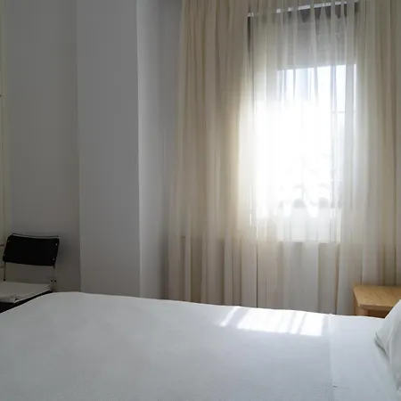 Appartement Elegant 2br With Private Garage In The Old Town Kavala