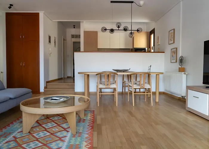 Apartament Elegant 2br With Private Garage In The Old Town