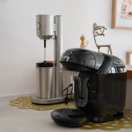 Elegant 2br With Private Garage In The Old Town *