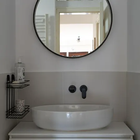 Apartmán Elegant 2br With Private Garage In The Old Town *