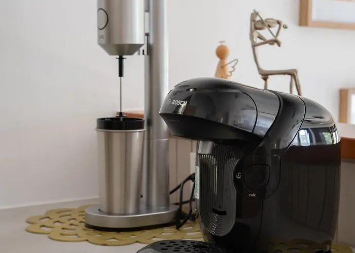 Elegant 2br With Private Garage In The Old Town *